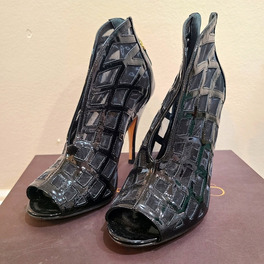 Chelsea Paris Patent Leather Bootie Pumps NWOB
